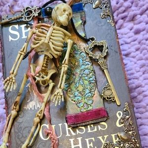 Halloween Spells and Hexes box (book)